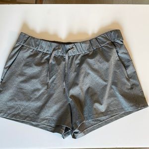 Lululemon shorts in grey